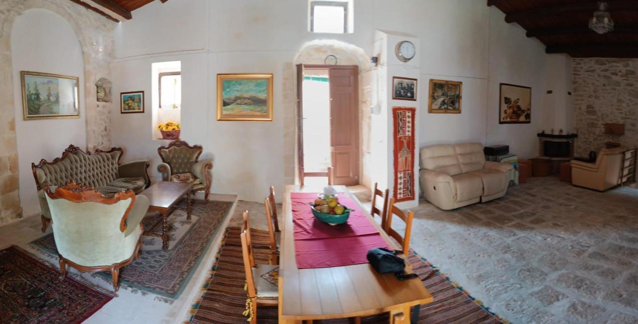Agriturismo Giannavi パラッツォーロ・アクレイデ エクステリア 写真