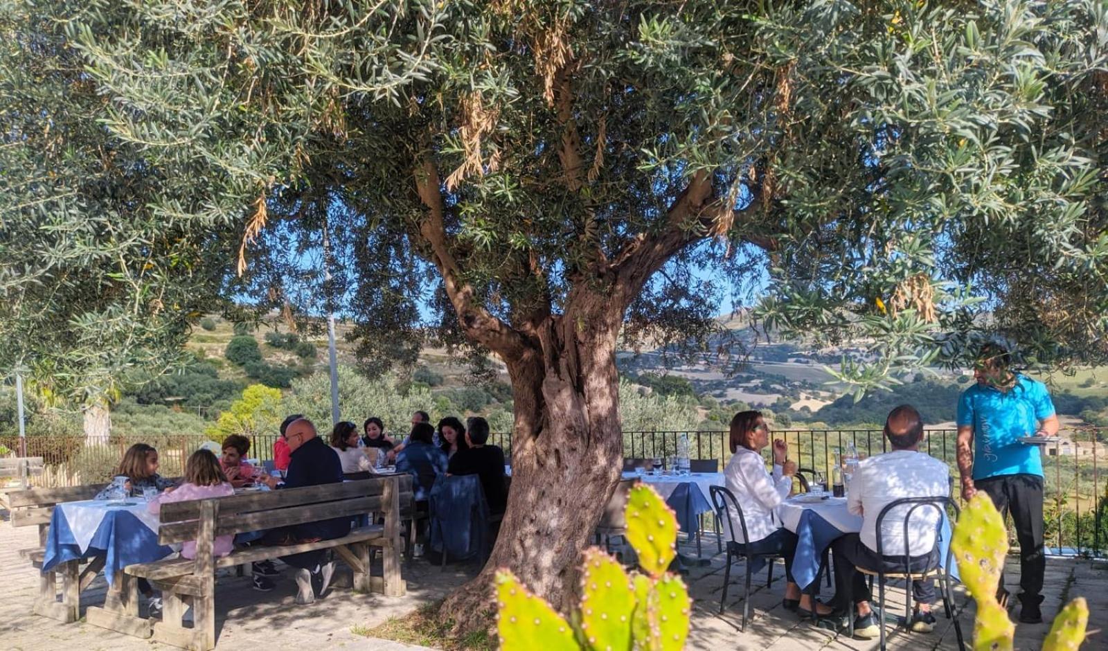 Agriturismo Giannavi パラッツォーロ・アクレイデ エクステリア 写真