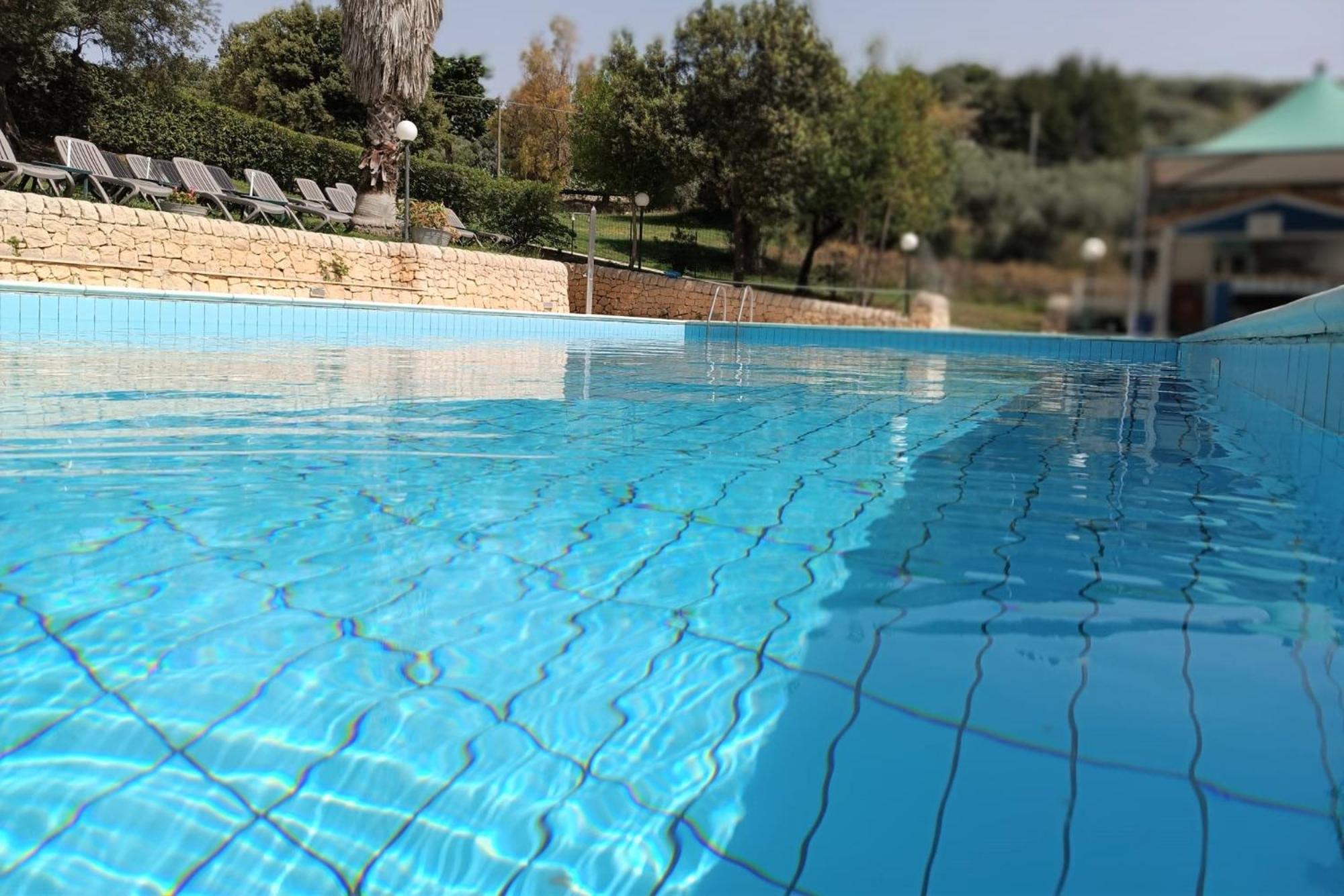 Agriturismo Giannavi パラッツォーロ・アクレイデ エクステリア 写真