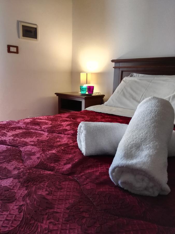 Agriturismo Giannavi パラッツォーロ・アクレイデ エクステリア 写真